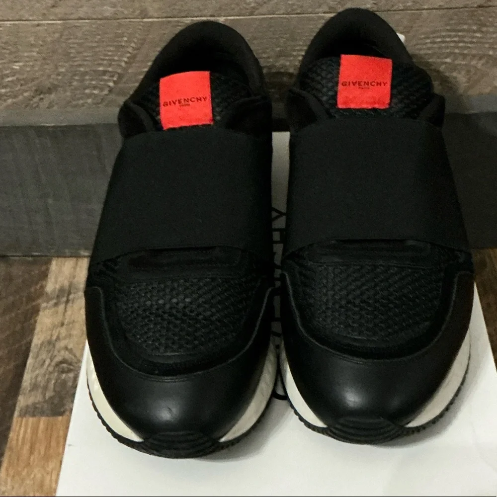 Givenchy Active Runner Elastic Sneakers Black & White - Men’s Size EU 45/US 12